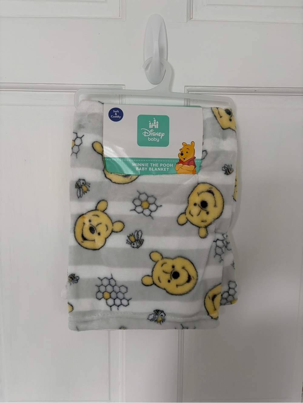 Disney Baby Winnie the Pooh Plush Baby Blanket - Picture 1 of 3